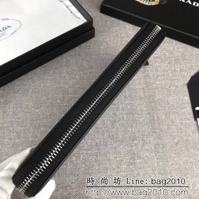 PRADA普拉達 專櫃最新爆款 十字紋牛皮 男士大號單拉鏈錢包 2ML188 DD1872